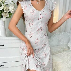 Ditsy Floral Print Ruffle Trim Button Front Nightdress